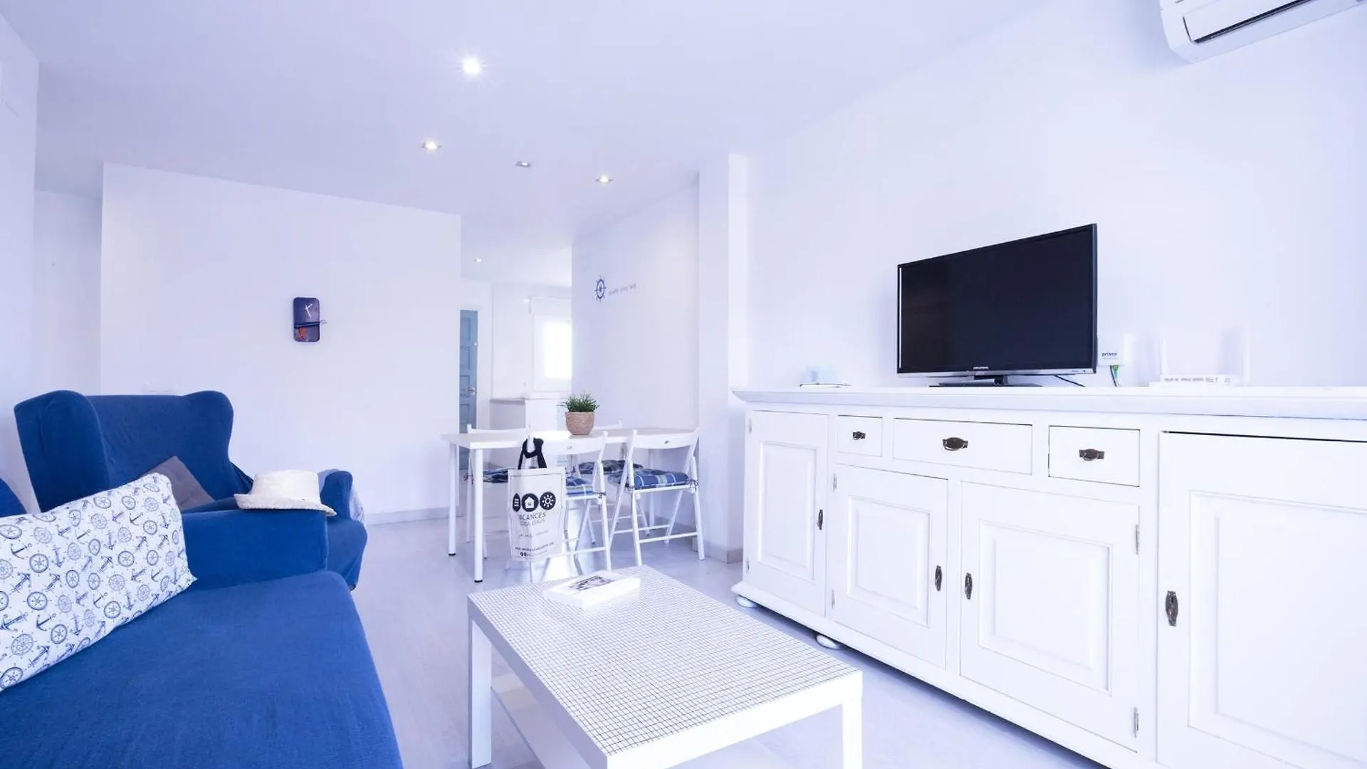 Apartamento Centrico En Riells Con Terraza A 100M De La Playa - Es-325-3 トレリャ・デ・モングリ 0*,  スペイン