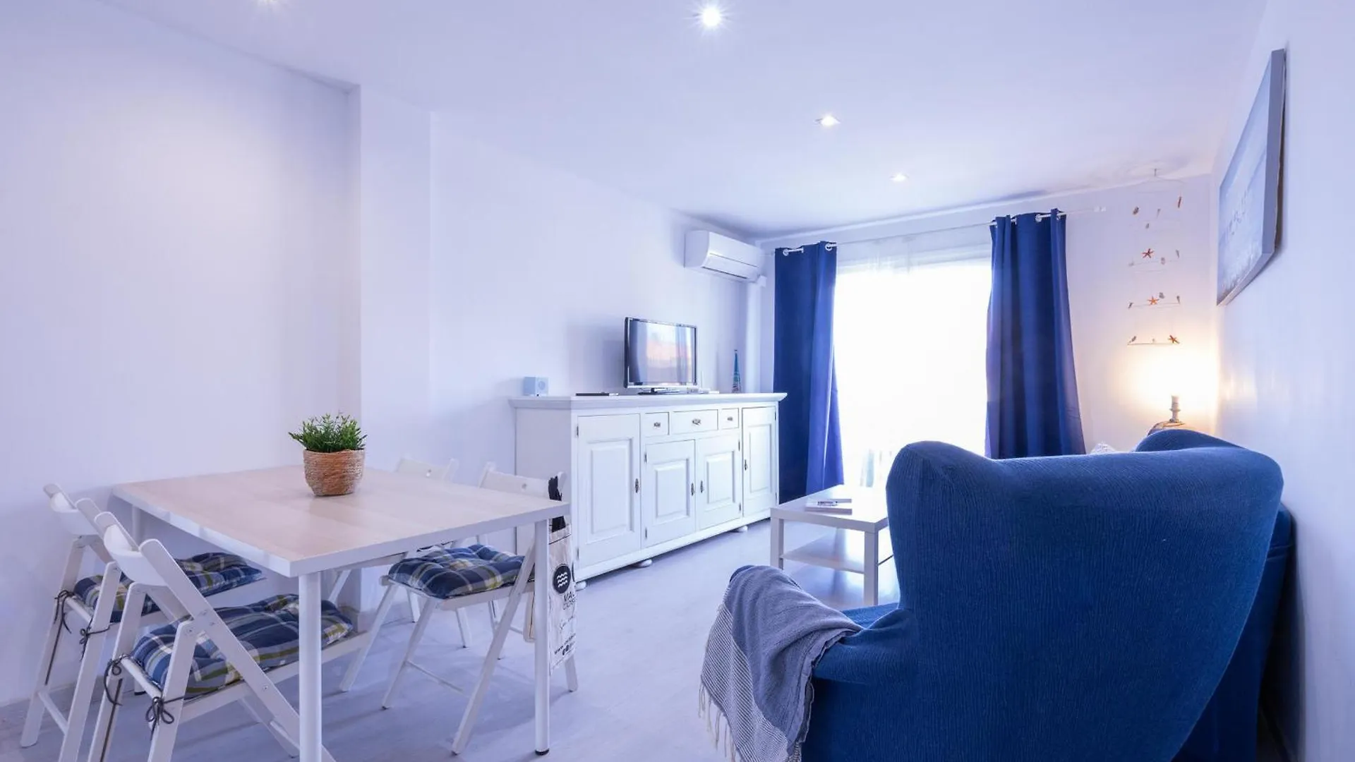 Apartamento Centrico En Riells Con Terraza A 100M De La Playa - Es-325-3 トレリャ・デ・モングリ アパート